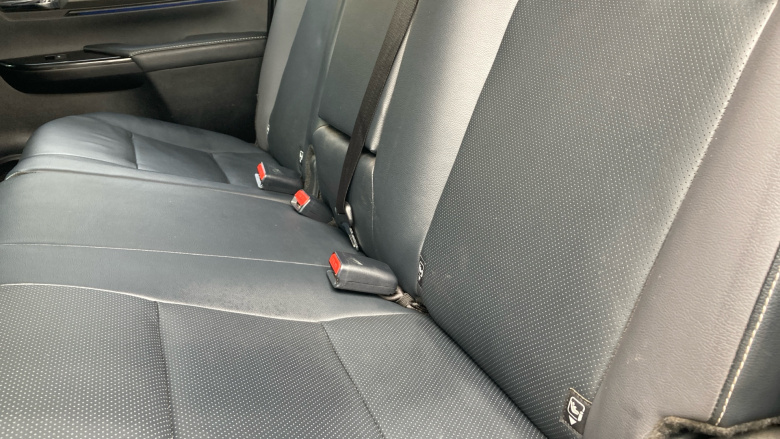 Toyota Hilux Diesel Invincible X D/Cab Pick Up 2.4 D-4D